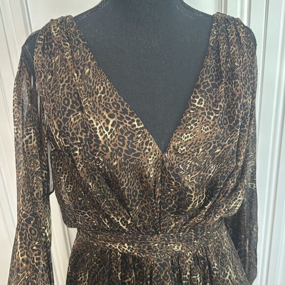 Kurt Thomas Silk Leopard Print Dress with Slit Sleeves Size 8 - Picture 3 of 9